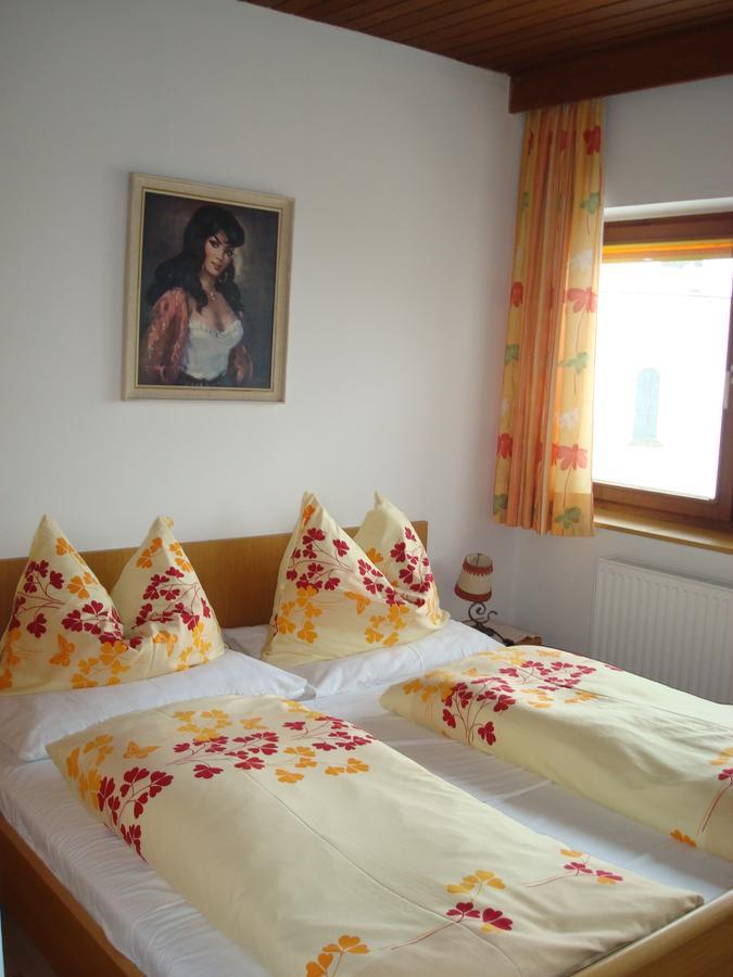Gaestehaus-Pension Bendler Kirchdorf in Tirol Exterior photo